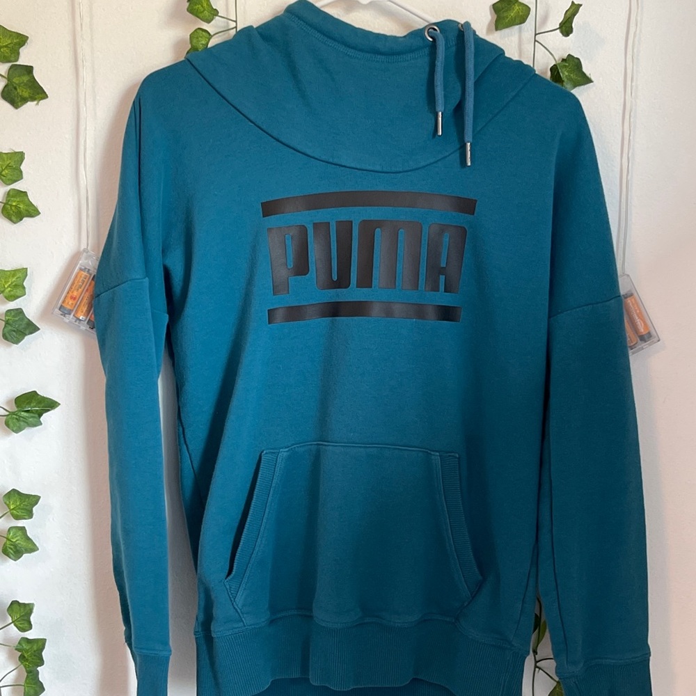 puma sweatshirt barley worn